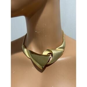 Doria Necklace Jewelry Golden